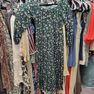 Old Navy Dark Green Floral Long Sleeve Dress